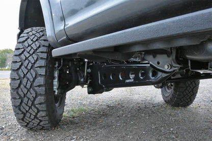 Fabtech FTS22321 Radius Arm Lift System for Ford F-250 and F-350 4WD - 4, 6, or 8 Inch Lift