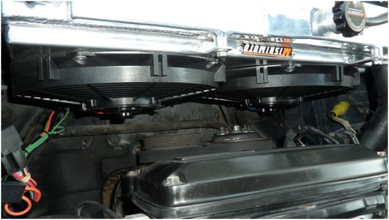 Mishimoto 83-87 Toyota Corolla Aluminum Fan Shroud Kit — Enhanced Cooling Performance