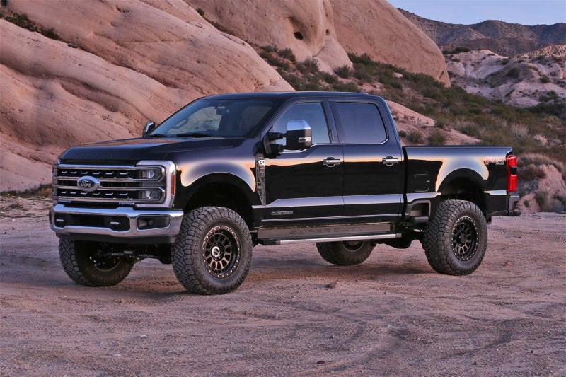 Fabtech FTS22222 6-Inch Lift Suspension Component Box for 2017 Ford F-250 and F-350 Super Duty 4WD
