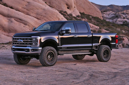 Fabtech FTS22222 6-Inch Lift Suspension Component Box for 2017 Ford F-250 and F-350 Super Duty 4WD