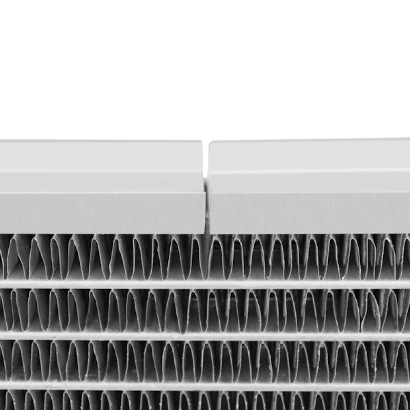 Mishimoto 97-04 Ford Mustang Aluminum Radiator with Stabilizer System