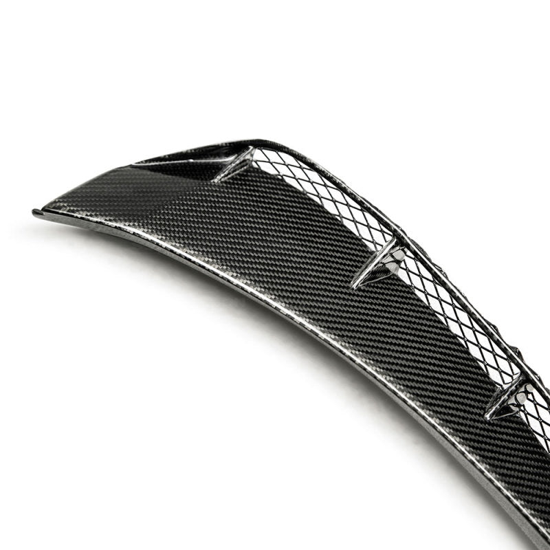 Seibon Carbon Fiber Fender Ducts for 2017-2020 Honda Civic Type R – Lightweight and Heat-Extracting
