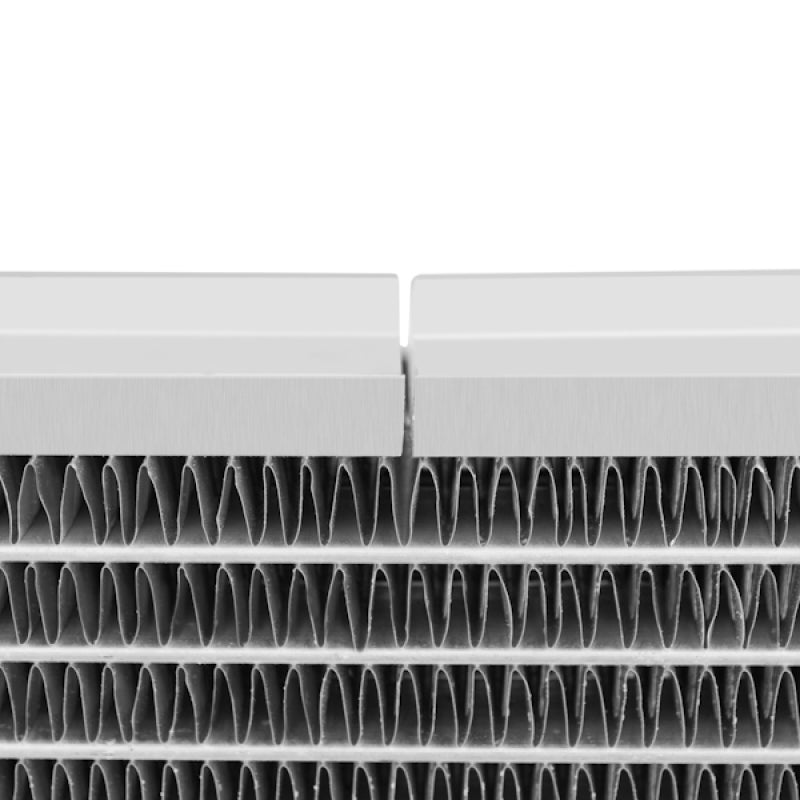 Mishimoto 97-04 Ford Mustang Aluminum Radiator with Stabilizer System - Direct Fit Replacement
