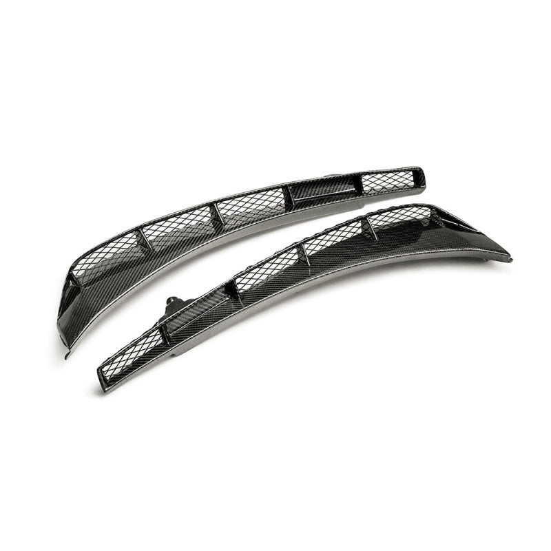Seibon Carbon Fiber Fender Ducts for 2017-2020 Honda Civic Type R – Lightweight and Heat-Extracting