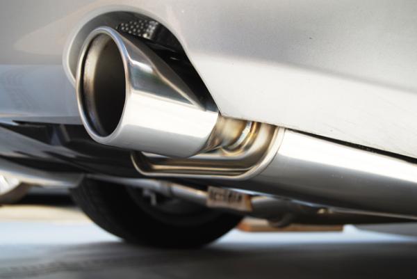 Invidia Q300 Axle-Back Exhaust for Lexus IS250/IS350 (2006-2011)