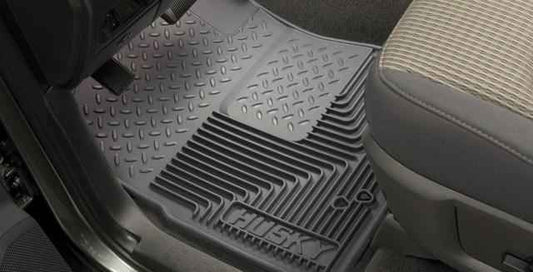 Husky Liners 00-06 Chevy Silverado/Suburban/GMC Sierra/Yukon Heavy Duty Black Front Floor Mats