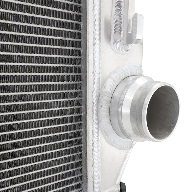Mishimoto 17-19 Chevrolet and GMC 6.6L L5P Duramax Aluminum Radiator