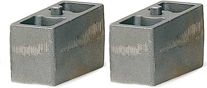 Fabtech 92-99 GM C1500 2WD Rear Leaf Spring Block Kit - 4 Inch Lift