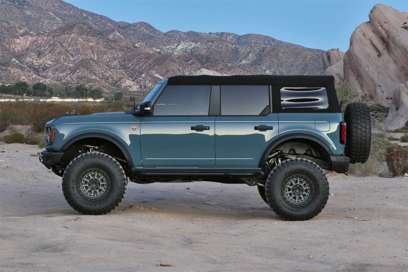 Fabtech 21-24 Ford Bronco 5-Inch Lift System with Bronco Lift Kit FTS22357